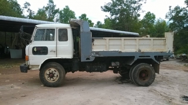 ขาย 6 ล้อดั้ม KR320 วางหัว F18 เครื่อง EH700 168 แรงม้า เกียร์ HO คัสซีสวย เฟืองท้ายใหญ่รอบช้า พวงมาลัยพาวเวอร์ ทะเบียนพร้อมโอนครับ