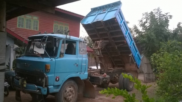 ขาย 6 ล้อดั้ม KL340 สภาพสวยพร้อมใช้ เครื่อง EC100 145 แรงม้าฟิตใหม่ คัสซีสวยตลอดเส้น ดั้มสวย หัวเก๋งไม่ผุ ทะเบียนพร้อมโอน ราคาต่อรองได้ครับ