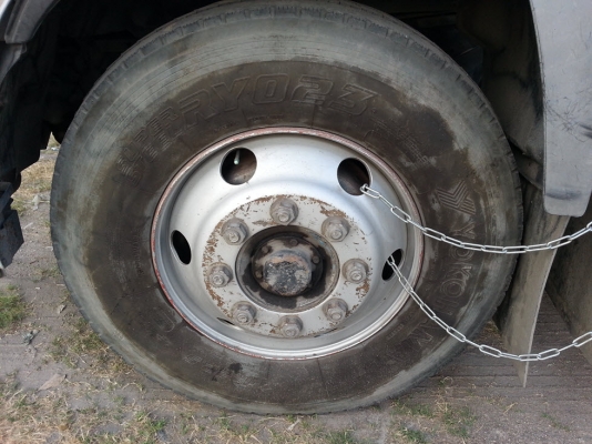 ขาย FF1J สมอเงิน 210 แรง ตู้สิบบาน 7.2 m