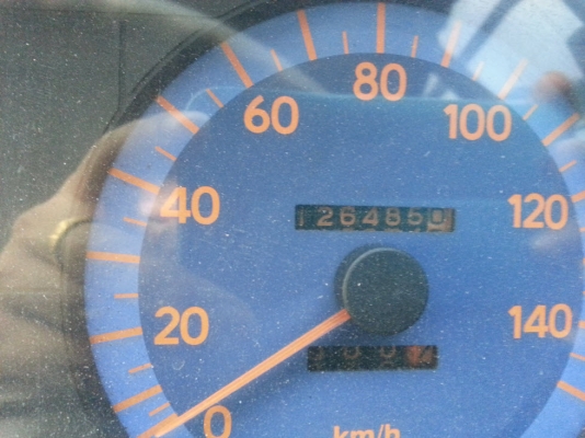 ขาย FF1J สมอเงิน 210 แรง ตู้สิบบาน 7.2 m