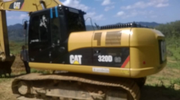 ขายดาวน์แมคโครCAT320D GEใช้งานแค่2400ชม.ขาย800000 ขายดาวน์แมคโครCAT320D GEใช้งานแค่2400ชม.ขาย800000