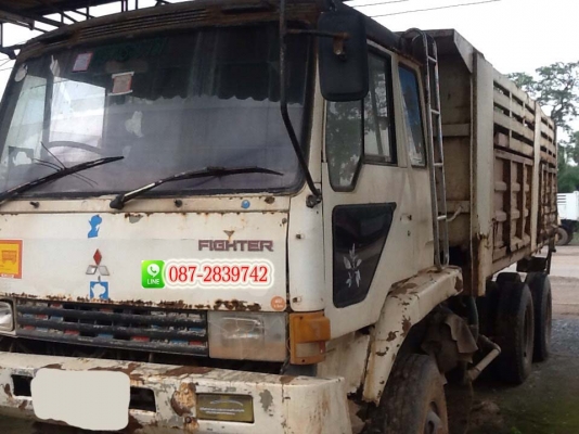 ขายรถดั้มพ์ 10 ล้อ 2 เพลา พร้อมแทงค์นํ้าและอุปกรณ์