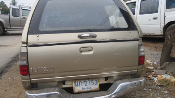 ขายมังกรทองสี่ประตูทั้งคันและเเยกชิ้นส่วนขาย ขายมังกรทองสี่ประตูทั้งคันและเเยกชิ้นส่วนขาย