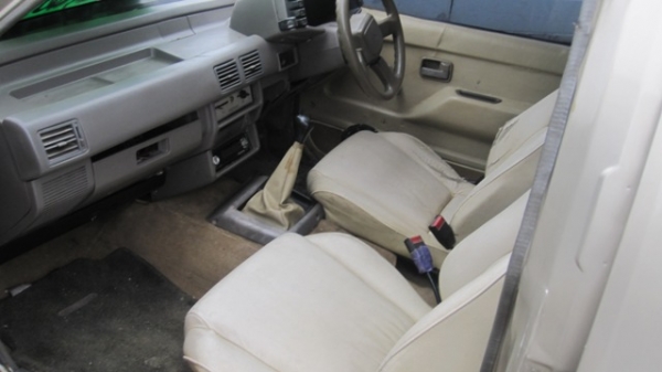 ขายมังกรทองสี่ประตูทั้งคันและเเยกชิ้นส่วนขาย ขายมังกรทองสี่ประตูทั้งคันและเเยกชิ้นส่วนขาย