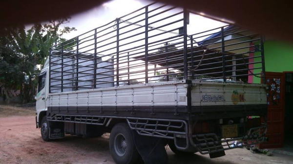 ขายHINO MEGA ปี53 ยาว5.50เมตร เครื่อง150แรง เครื่องดี แคชซีสวย พ.เพาเวอร์ เบรกทิฟฟี่ ภายในสวย แอร์เย็น สภาพพร้อมใช้งาน เอกสารพร้อมโอน ราคา940,000 จัดไฟแนนซ์ได้ เงื่อนไขง่ายๆวันเดียวรับรถ สนใจโทร 090-8588220คุณนะ ID:narong498 หรือ www.truck.in.th/498 หรือf