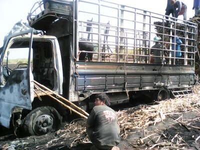 รถหกล้อ ISUZU หัวการ์ตูนแท้ 120(ไฟไหม้)