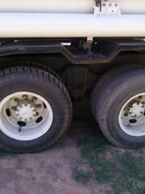 ขายรถน้ำมันร็อกกี้195แรง เครื่องดี แคชซีสวย พ.เพาเวอร์ เบรกทิฟฟี่ บรรจุ16,000ลิตร สภาพพร้อมใช้งาน เอกสารพร้อมโอน ราคา750,000 จัดไฟแนนซ์ได้ เงื่อนไขง่ายๆวันเดียวรับรถ สนใจโทร 090-8588220คุณนะ ID:narong498 หรือ www.truck.in.th/498 หรือfb:ณรงค์ ซื้อขายรถมือส