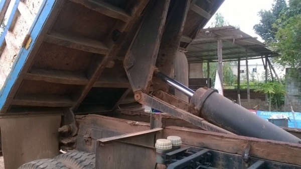 ขาย 6 ล้อดั้ม คัสซีหัวยาว วางหัวเจ้าอินทรีย์ เครื่อง EH700 168 แรงม้า เฟืองท้าย FUSO เบรคทิฟฟี่ พาวเวอร์ ยางเต็ม เขียนแบบแล้วทะเบียนพร้อมโอน