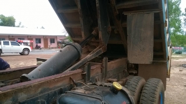 ขาย 6 ล้อดั้ม คัสซีหัวยาว วางหัวเจ้าอินทรีย์ เครื่อง EH700 168 แรงม้า เฟืองท้าย FUSO เบรคทิฟฟี่ พาวเวอร์ ยางเต็ม เขียนแบบแล้วทะเบียนพร้อมโอน