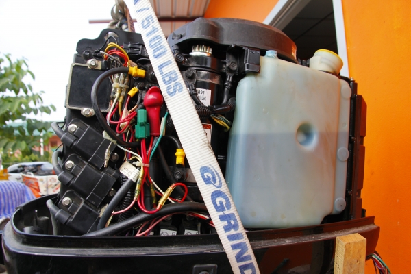 เครื่องMercury90แรง 2จังหวะ ปี2009