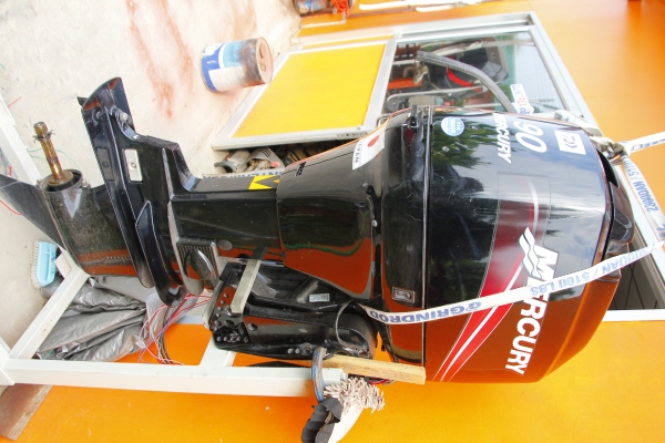 เครื่องMercury90แรง 2จังหวะ ปี2009