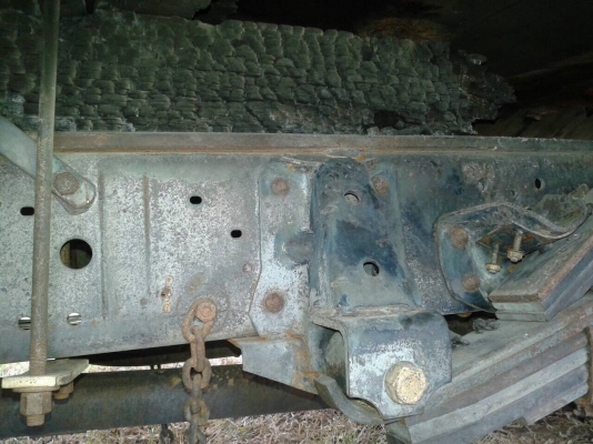 ขายซากรถไฟใหม้ 6 ล้อ NPR66LX5 T ยาว 5 เมตร เครื่อง 4HF1 120 แรงม้าฝาขาว เกียร์ร็อคเสื้อลาย เฟืองท้าย F เอกสารทะเบียนครบ ราคาต่อรองได้ครับ