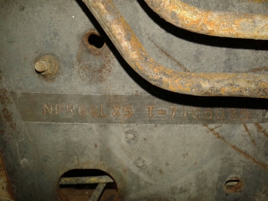 ขายซากรถไฟใหม้ 6 ล้อ NPR66LX5 T ยาว 5 เมตร เครื่อง 4HF1 120 แรงม้าฝาขาว เกียร์ร็อคเสื้อลาย เฟืองท้าย F เอกสารทะเบียนครบ ราคาต่อรองได้ครับ