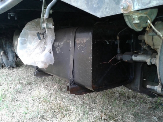 ขายซากรถไฟใหม้ 6 ล้อ NPR66LX5 T ยาว 5 เมตร เครื่อง 4HF1 120 แรงม้าฝาขาว เกียร์ร็อคเสื้อลาย เฟืองท้าย F เอกสารทะเบียนครบ ราคาต่อรองได้ครับ