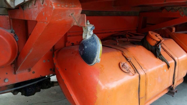 HINO SUMO FM227 - 220 HP EM100 สิบล้อ 2 เพลาดั๊มพ์ กระบะดั๊มพ์ 12 ตันฝาข้างไม้สภาพอย่างสวยไม่มีผุ ภายในห้องเก๋งคอนโซลสวยครบ พวงมาลัยเพาเวอร์ ระบบเบรคทริ๊ปฟี้ครบพร้อม ช่วงล่างใหญ่คัชซีสวยไม่มีบวมเลยครับ ยางสภาพดี 10 เส้นประมาณ 70\% พร้อมบรรทุกหนักได้เลย เอก HINO SUMO FM227 - 220 HP EM100 สิบล้อ 2 เพลาดั๊มพ์ กระบะดั๊มพ์ 12 ตันฝาข้างไม้สภาพอย่างสวยไม่มีผุ ภายในห้องเก๋งคอนโซลสวยครบ พวงมาลัยเพาเวอร์ ระบบเบรคทริ๊ปฟี้ครบพร้อม ช่วงล่างใหญ่คัชซีสวยไม่มีบวมเลยครับ ยางสภาพดี 10 เส้นประมาณ 70\% พร้อมบรรทุกหนักได้เลย เอก