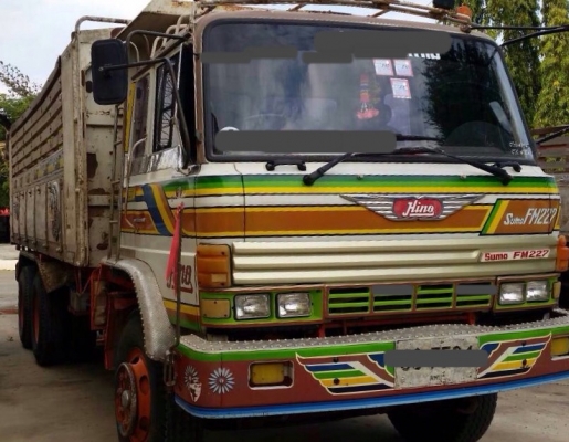 HINO SUMO FM227 - 220 HP EM100 สิบล้อ 2 เพลาดั๊มพ์ กระบะดั๊มพ์ 12 ตันฝาข้างไม้สภาพอย่างสวยไม่มีผุ ภายในห้องเก๋งคอนโซลสวยครบ พวงมาลัยเพาเวอร์ ระบบเบรคทริ๊ปฟี้ครบพร้อม ช่วงล่างใหญ่คัชซีสวยไม่มีบวมเลยครับ ยางสภาพดี 10 เส้นประมาณ 70\% พร้อมบรรทุกหนักได้เลย เอก HINO SUMO FM227 - 220 HP EM100 สิบล้อ 2 เพลาดั๊มพ์ กระบะดั๊มพ์ 12 ตันฝาข้างไม้สภาพอย่างสวยไม่มีผุ ภายในห้องเก๋งคอนโซลสวยครบ พวงมาลัยเพาเวอร์ ระบบเบรคทริ๊ปฟี้ครบพร้อม ช่วงล่างใหญ่คัชซีสวยไม่มีบวมเลยครับ ยางสภาพดี 10 เส้นประมาณ 70\% พร้อมบรรทุกหนักได้เลย เอก