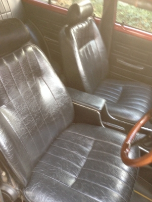 ขายtoyota ke30 สีแดง4ประตู ไมลเหลียม เครือง4k5เกียร์ แก็ส100\% เครืองดีช่วงล่างดีไม่ผุสีพอใด้มีแอร์ พร้อมขับ ทะเบียนกทม พร้อมโอน 1พวงมาลัยไม้momo 13นิ้ว 2กระจกกระสุน1คู่ 3วิทยุ cd USB 4แม็กแท้ลายรังผึง ขอบ13กว้าง6นิ้ว ยางbridgestone175 70 13 5ท่อสแตนเลส ni