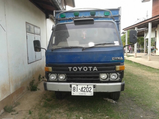 ขาย 6 ล้อ TOYOTA BU87 เครื่อง 115 แรงม้า เกียร์สั้น คัสซีสวยตลอดเส้น คอกแปปพร้อมบรรทุก ทะเบียนพร้อมโอน ราคาต่อรองได้ครับ