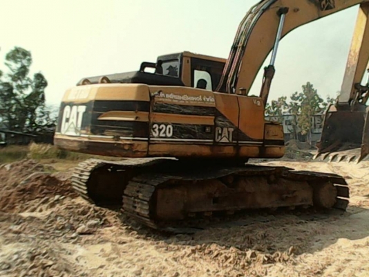 **799,000 บ.ต่อรอง**ขายแบคโฮ CATERPILLAR (CAT-320 V.2) S.No.*2DL002383* ไฟฟ้าครบ เครื่องเดิม ปั้มเดิม เครื่องโอเค มีอ่อนหน่อย ปั้มดีแแรงดี ทำงานได้ บูมอาร์มสวย