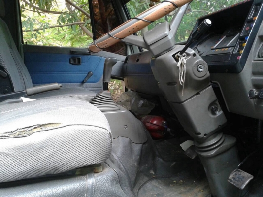 ขาย 6 ล้อ HINO FC กระบะบรรทุกยาว 5.50 เมตร มีลิฟต์ท้าย คัสซีสวยตลอดเส้น เครื่อง WO4D 120 แรงม้า พวงมาลัยพาวเวอร์ ทะเบียนเต็มพร้อมโอน ราคาต่อรองได้ครับ