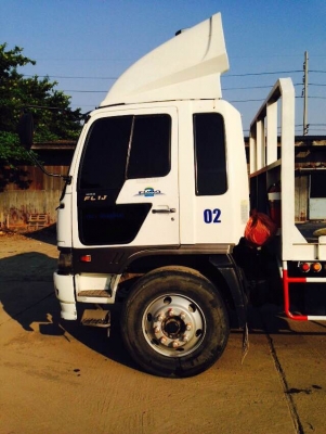 สิบล้อเพลาเดียวพื้นเรียบปี47-48เครื่องJ08 210 แรง วิ่งงานอยู่ทุกวัน