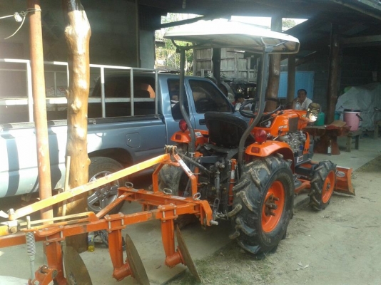 รถไถ่คูโบต้าKRT14 แรงรถใช้งานน้อย 700กว่าชั่วโมงอุปกรณืมีพาล3ตัวดันหน้า คราด ล้อเหล้ก รถไถ่คูโบต้าKRT14 แรงรถใช้งานน้อย 700กว่าชั่วโมงอุปกรณืมีพาล3ตัวดันหน้า คราด ล้อเหล้ก