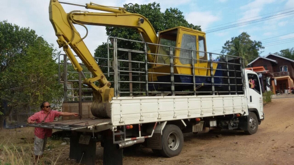 ขาย (255,000) แบคโคร มิสซู PC-70. สภาพดีพร้อมใช้งาน เครื่องดีปั้มแรง ไม่มีเยิ้ม