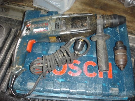 ขายสว่านโรตารี่ Bosch รุ่น GBH 2-26 DFR(800W.) แถมหัวจับดอกธรรมดาของแท้