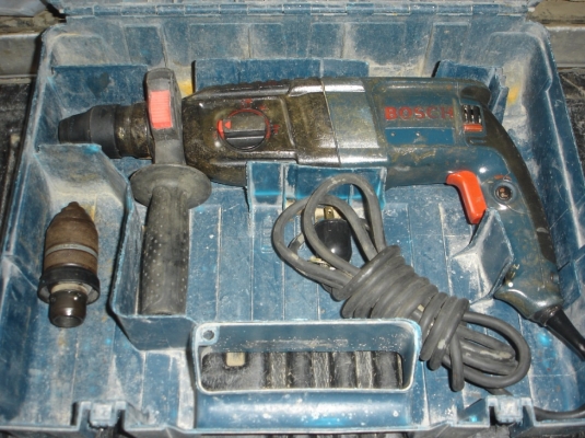 ขายสว่านโรตารี่ Bosch รุ่น GBH 2-26 DFR(800W.) แถมหัวจับดอกธรรมดาของแท้