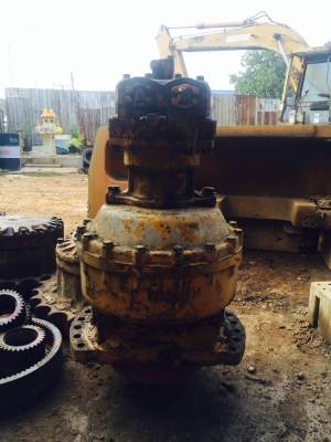 ขายด่วน มอเตอร์สวิง komatsu 400-3 ขายด่วน มอเตอร์สวิง komatsu 400-3