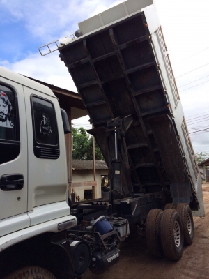 ขายดาวน์...270แรง ปี*48 ยูโร2 รถสวยมาก ใช้น้อย..ไมล์แค่1แสนนิดๆ ไม่มีคนขับ เลยขาย...(รถเดิมๆทั้งคัน)