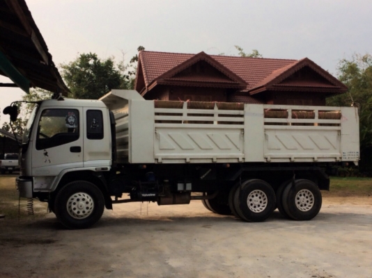 ขายดาวน์...270แรง ปี*48 ยูโร2 รถสวยมาก ใช้น้อย..ไมล์แค่1แสนนิดๆ ไม่มีคนขับ เลยขาย...(รถเดิมๆทั้งคัน)