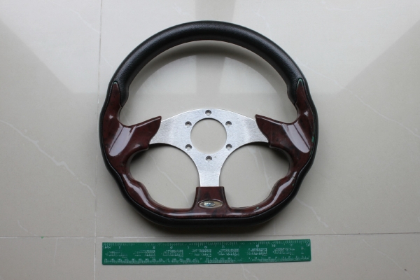 ขายพวงมาลัยแต่ง สภาพดี ขายถูกๆ 350 บาท ขายพวงมาลัยแต่ง สภาพดี ขายถูกๆ 350 บาท