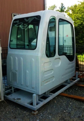 หัวเก๋งรถแบ็คโฮ Kobelco มือสอง