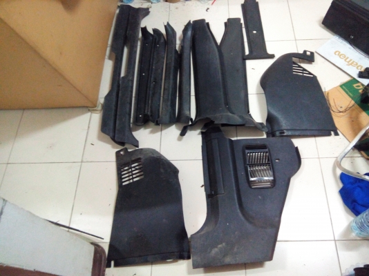 พลาศติกภายใน วอลโว้244เหมากอง1800 แยกฃิ้นละ100-150