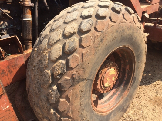 ขายรถบดสั่นสะเทือนSAKAI SV500TF เล่มทะเบียน พร้อมใช้งาน ขายรถบดสั่นสะเทือนSAKAI SV500TF เล่มทะเบียน พร้อมใช้งาน