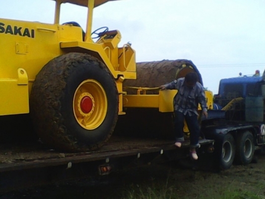 ขายรถบดสั่นสะเทือนSAKAI SV500TF เล่มทะเบียน พร้อมใช้งาน ขายรถบดสั่นสะเทือนSAKAI SV500TF เล่มทะเบียน พร้อมใช้งาน