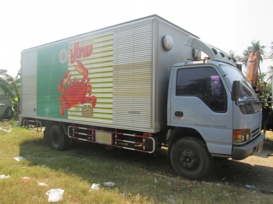 ขาย Isuzu NQR 120HP 6ล้อ รถห้าง ปี98.