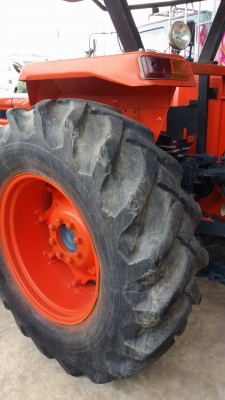 รถไถ M8030DT แรงได้ใจ พร้อมใช้ ในราคา พิเศษ ราคา 450,000 TEL : 089-9207299