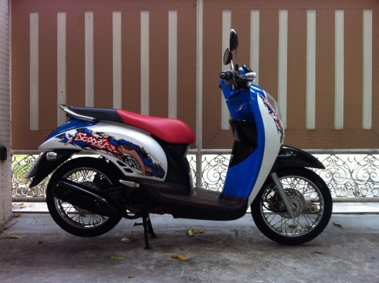 ขออนุญาติขาย HONDA Scoopy-i 110 สีสวย เดิมๆ โอนให้ฟรีครับ ขออนุญาติขาย HONDA Scoopy-i 110 สีสวย เดิมๆ โอนให้ฟรีครับ