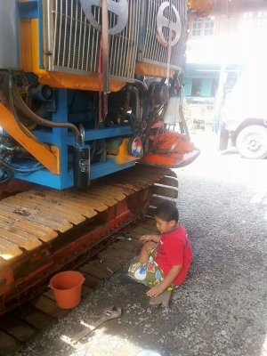 ขายรถเกี่ยวข้าว ปานเจริญการช่าง