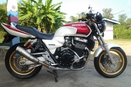 ธารนนทบุรี//ขาย honda cb1300 ปี99 สวยๆ เครื่องสมบูรณ์ ระบบไฟสมบูรณ์ทุกจุด เอกสารอินวอยท์+สรรพสารมิตรแท้ ราคา 115,000 บาท