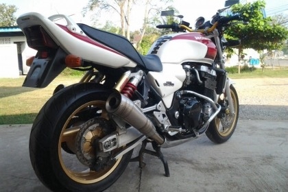 ธารนนทบุรี//ขาย honda cb1300 ปี99 สวยๆ เครื่องสมบูรณ์ ระบบไฟสมบูรณ์ทุกจุด เอกสารอินวอยท์+สรรพสารมิตรแท้ ราคา 115,000 บาท