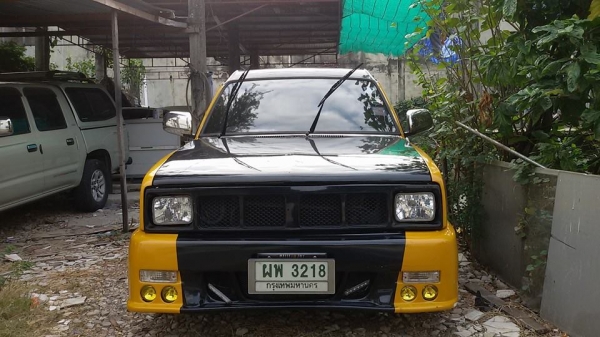 ขายกระบะ IZUZU รุ่น KBD มีแคป