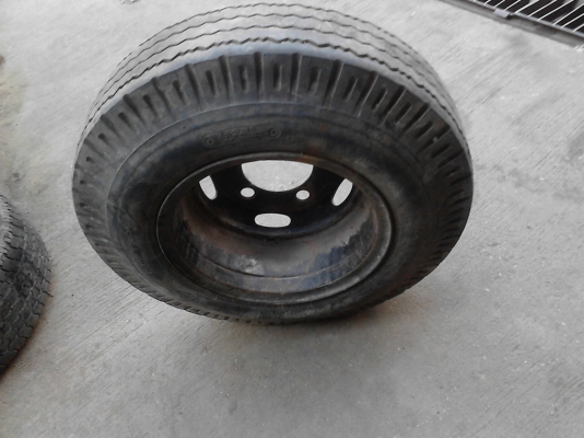 7.00-15 กะทะล้อ 6 ล้อกลาง พร้อมยาง มี 1 ล้อ TEL.081-427-3941 7.00-15 กะทะล้อ 6 ล้อกลาง พร้อมยาง มี 1 ล้อ TEL.081-427-3941