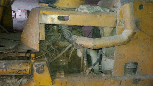 -------ขายรถตักล้อยาง 2 คัน------