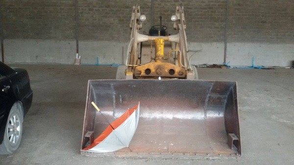 -------ขายรถตักล้อยาง 2 คัน------