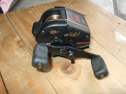 รอกหยดน้ำ WHISKER