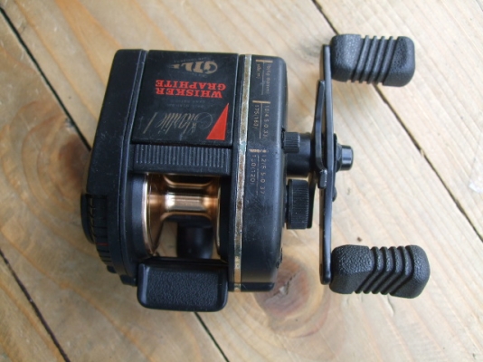 รอกหยดน้ำ WHISKER