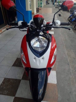 รถเพียง 10 เดือน Yamaha Fino FI ปี 2557 รุ่นใหม่ล่าสุด ลาย Sport สภาพสวยใสมาก